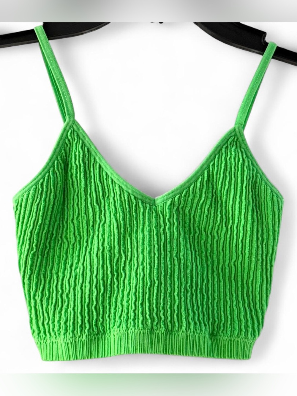 Green Ribbed V‑Neck Cropped Tank Top
